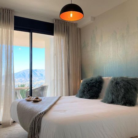 Surya Guest House โอเฮน ภายนอก รูปภาพ