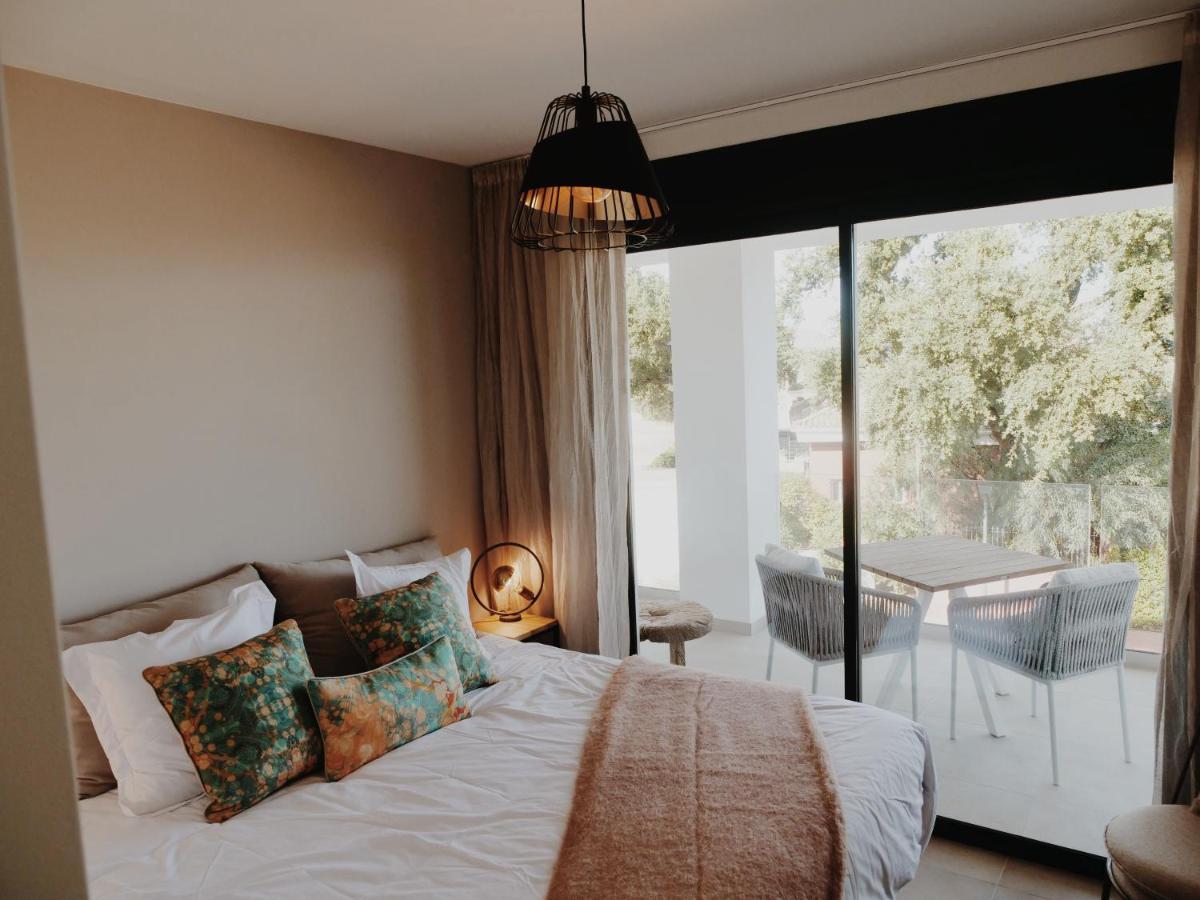 Surya Guest House โอเฮน ภายนอก รูปภาพ