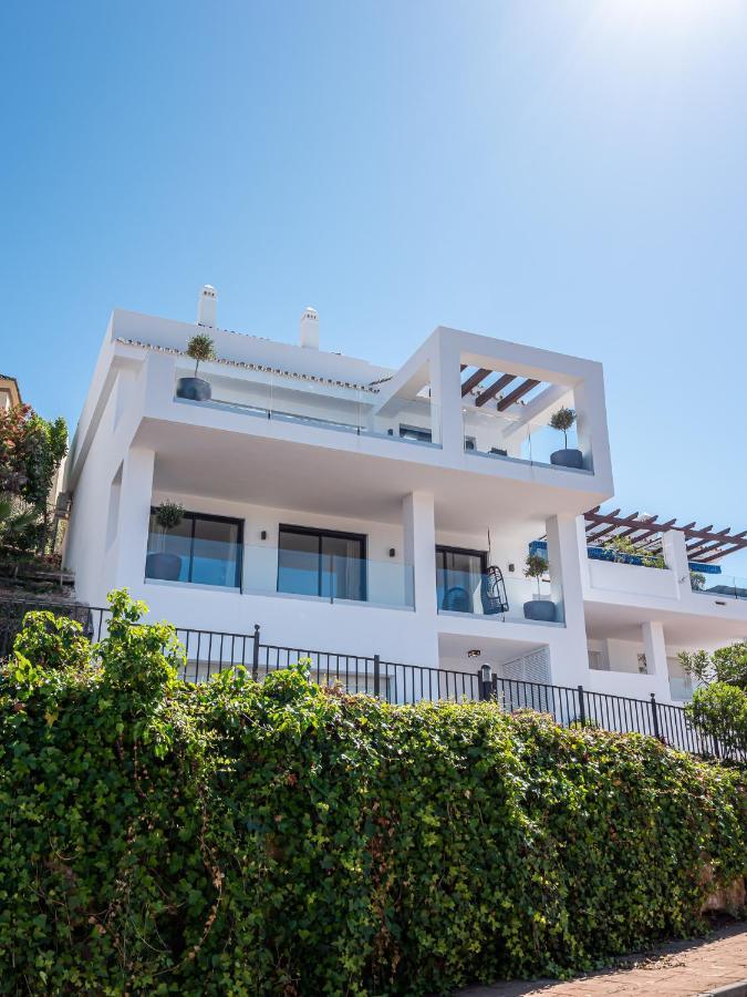 Surya Guest House โอเฮน ภายนอก รูปภาพ